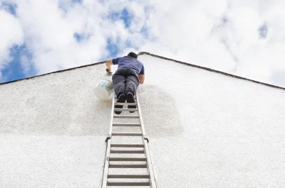 Peinture extérieure à Lespourcy — façades et ravalement